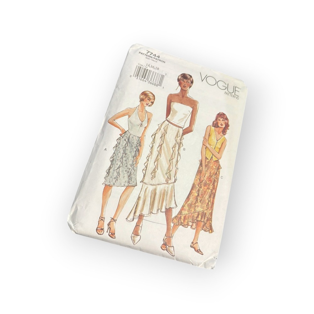 Vogue 7744 Sewing Pattern Skirt Ruffle Flounce White Good Uncut Size 14 16 18